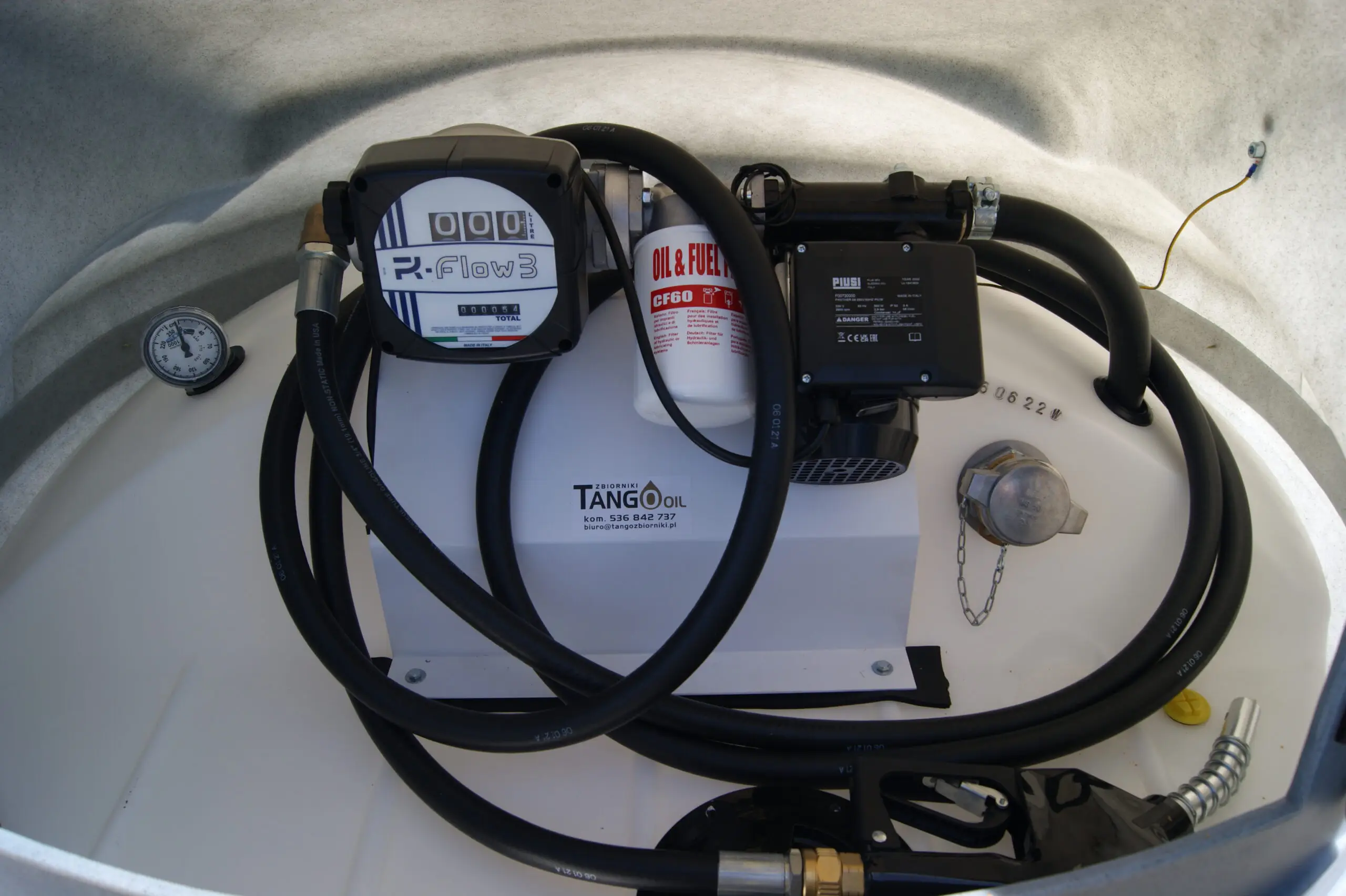 Wyposażenie zbiornika na olej napędowy 1000l